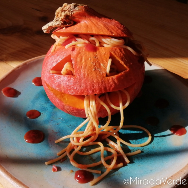 Rezept Kürbis Spaghetti mit Tomatensauce und Mozzarella