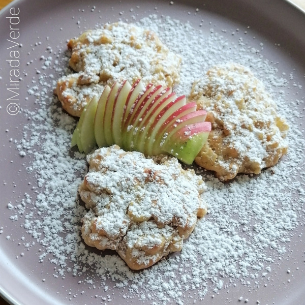 Apfelküchlein Dessert