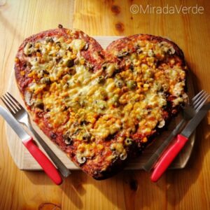 Pizzaherz für zwei zum Valentinstag