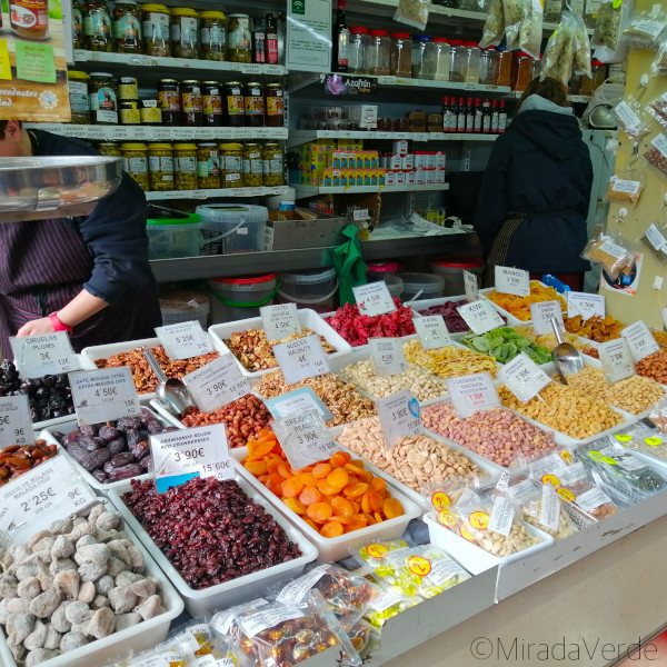Trockenfrüchte Marktstand Málaga