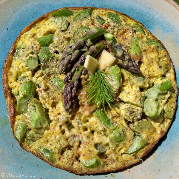 Spargel Cheddar Maiwipferl Frittata