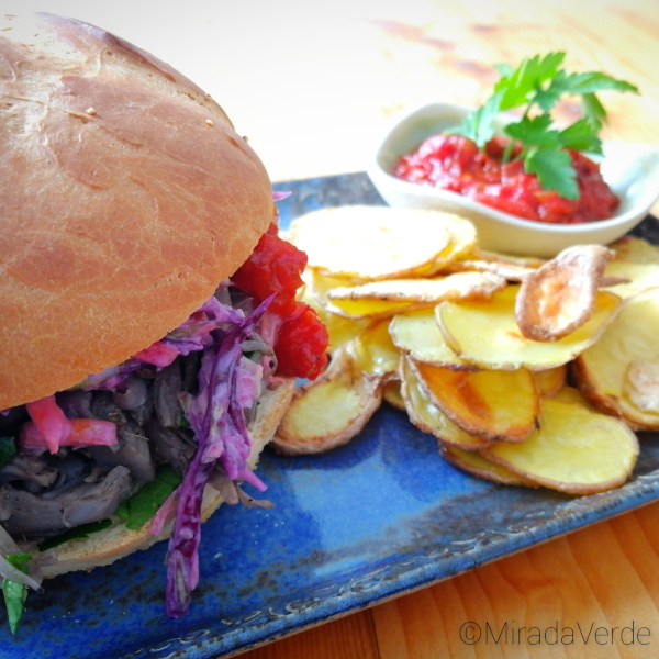Pulled Jackfruit Burger
