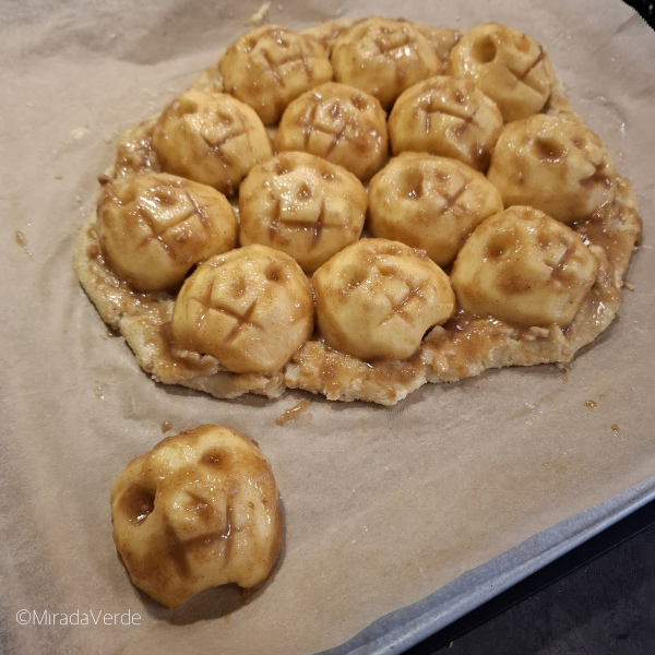 Extra Halloween Apfel am Blech