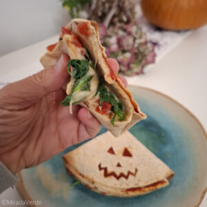 Vegetarische Halloween Quesadilla als Fingerfood