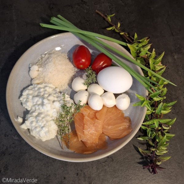 Zutaten für Kräuter Lachs High Protein Wrap