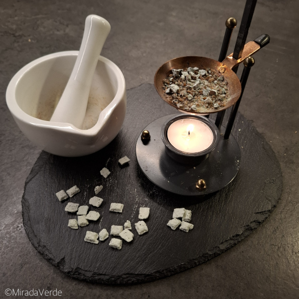 Griechischen Weihrauch Akazie räuchern