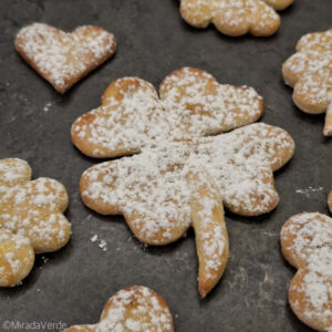 Germteig Glückskleeblatt bezuckert Silvester