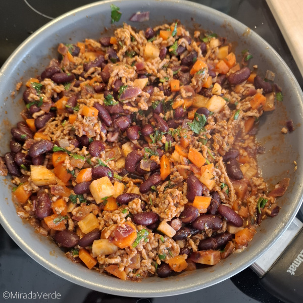 Faschiertes, Karotten, Kidneybohnen