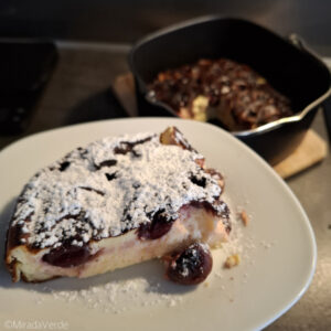 Skyrauflauf mit Kirschen bezuckert, Aifryer