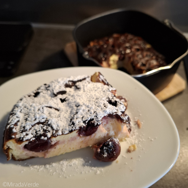 Skyrauflauf mit Kirschen bezuckert, Aifryer