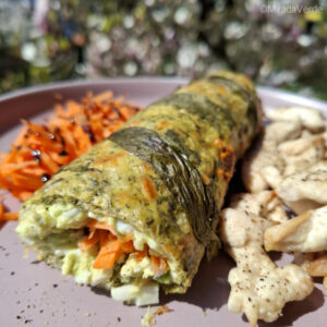 Wildkräuter Eitokä Teller Frühling Karottensalat Huhn