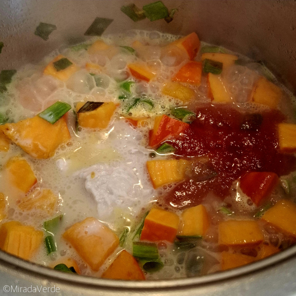 Kürbis Linsen Curry kochen