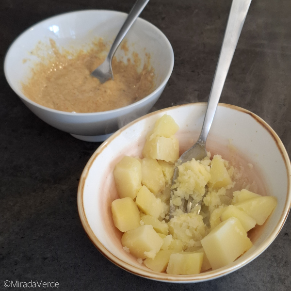 Kartoffeln und Mehlmischung